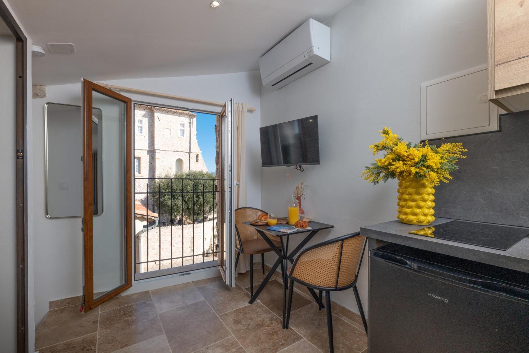 Appartement La Pablita, Vieil Antibes, Remparts Extérieur photo